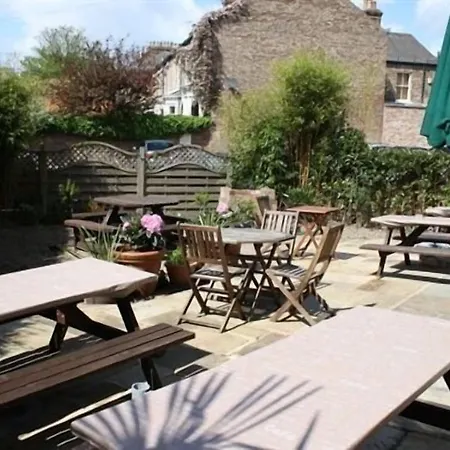 宾馆 The Lighthorseman 3*