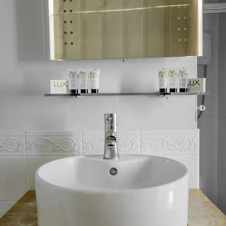 אורחן The Lighthorseman 3*